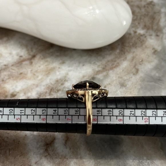 10K Yellow Gold Smoky Quartz and Champagne Diamond Ring Size 7 1/2 - Picture 7 of 8